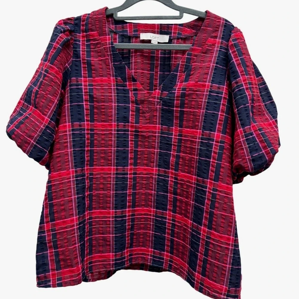 LOFT Plaid Puff Sleeve V-Neck Blouse Red Navy Blue‎ Medium Textured Preppy Top